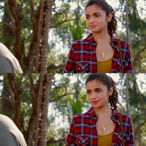 Alia Bhatt in Dear Zindagi Alia Bhatt In Movies, Alia Bhatt Movie Looks To Recreate, Love You Zindagi Alia Bhatt Outfits, Alia Bhatt Looks To Recreate, Alia Bhatt Movie Outfits To Recreate, Kaira Dear Zindagi Outfits, Kaira Dear Zindagi, Iconic Bollywood Characters Costumes, Iconic Bollywood Movie Outfits