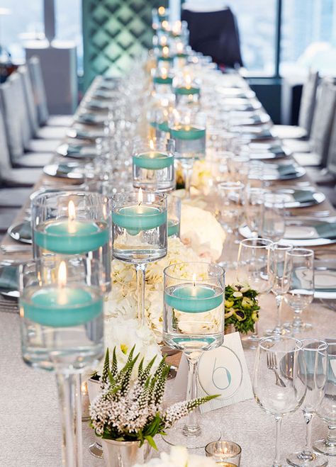 Tiffany Blue Wedding Decorations, Turquoise Wedding Decorations, Tiffany Blue Weddings, Candles And Flowers, Blue Wedding Decorations, Tiffany Blue Wedding, Tiffany Wedding, Tafel Decor, Turquoise Wedding