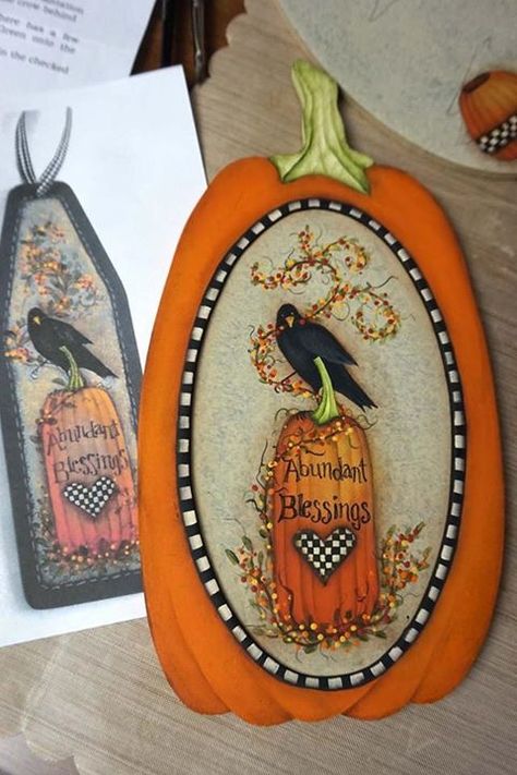 Fall Season Crafts, Wood Halloween Decorations, Witch Brew, Wood Halloween, Paint Patterns, Tole Painting Patterns, Farmhouse Halloween, Halloween Rocks, Halloween Artwork