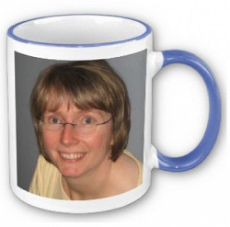 If you have ever wanted to create a mug for yourself or a friend or family member, you can do so easily by following the steps I've shared here and having your mug made on Zazzle. Picture Transfer, Transfer Techniques, Picture Displays, Coffee Cups Diy, How To Make Photo, Photo Crafts, Photo On Mug, Cheap Coffee, Bottle Cozies