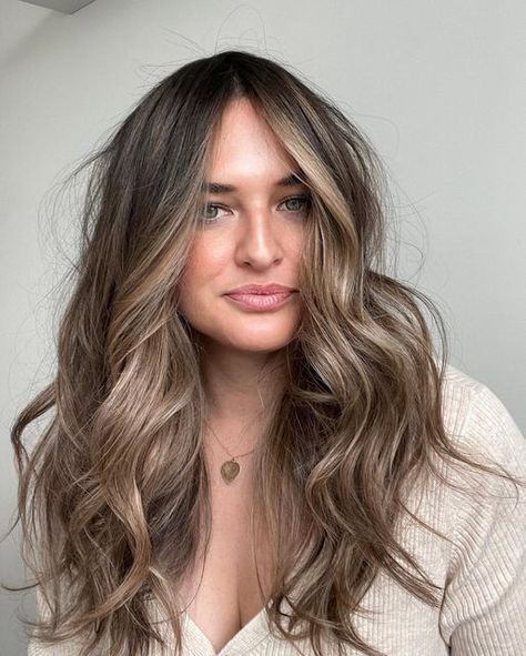 Subtle Balayage Bronde, Dark Blonde Dark Roots, Brunette Balayage Hair Fair Skin, How To Darken Blonde Hair, Oatmeal Cream Pie Hair Color, All Over Blonde Highlights On Brown Hair, Sandy Brunette Balayage, Natural Bayalage Brunette, Shadow Root Brunette