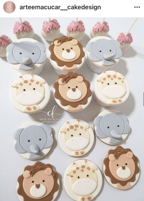 Baby Shower Kuchen, Jungle Cupcakes, Jungle Birthday Cakes, Safari Cupcakes, Baby Boy Birthday Cake, Animal Birthday Cakes, Fondant Cake Designs, Cupcakes For Boys, Safari Cakes