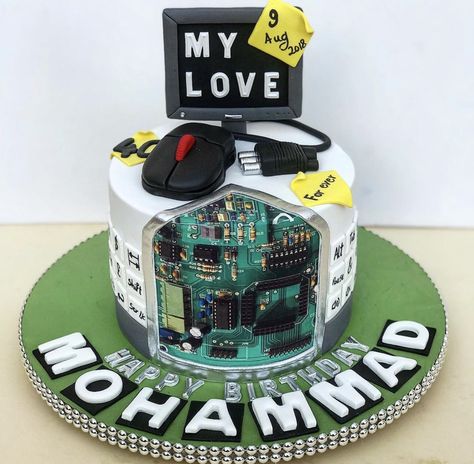 Coding Cake Computer, Coding Cake Ideas, Cake Frosting Designs, Computer Cake, Happy Fathers Day Cake, School Cake, 30 Birthday Cake, Fathers Day Cake, 40th Birthday Cakes