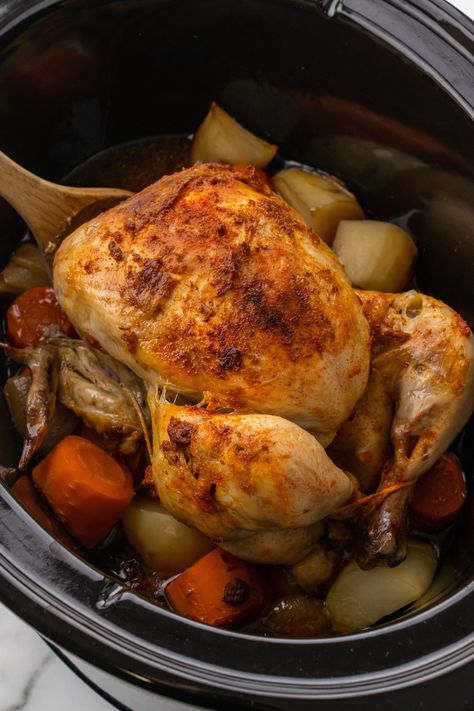 Slowcooker Wholechicken, Slow Cook Whole Chicken, Slow Cooker Kip, Cooking Whole Chicken, Whole Chicken Recipes, Play Kitchens, Crock Pot Chicken, Crockpot Recipes Beef, Chicken Breast Recipes Healthy