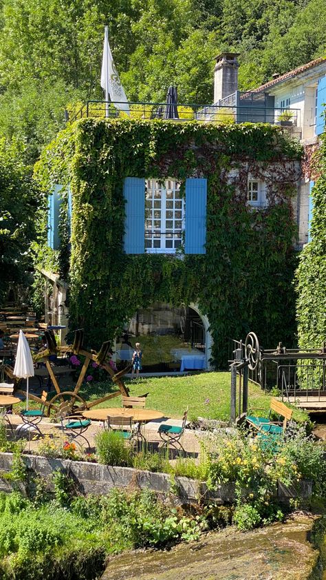 #brantome #france #dordogne #village #aesthetic South France Aesthetic House, Southern France Countryside House, France Village Aesthetic, Brantome France, Village Aesthetic, South France Villages, France Dordogne, Kawaii Summer, Normandy France Countryside