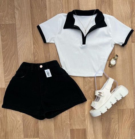 Short Ideas Outfit, Maio Aesthetic, Short Outfits Black Women, White Outfits Casual, Outfit Ideas Short, Summer White Shirt, Cute White Shirts, Short Aesthetic, Neat Casual Outfits