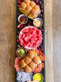 Slider Board, Board Meals, Dinner Boards, Mini Burgers Sliders, Kitchen Reference, Dinner Board, Football Appetizers, Mini Sliders, Mini Burger