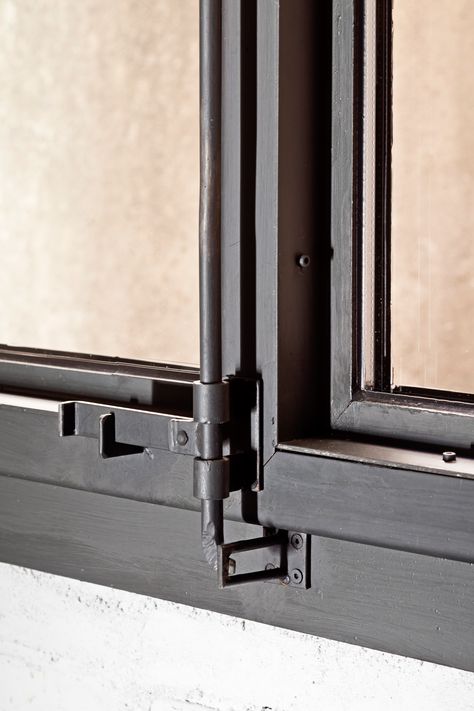 Metal Window Frames, Steel Frame Doors, Industrial Windows, Steel Doors And Windows, Metal Windows, Iron Windows, Window Detail, Joinery Details, Steel Windows