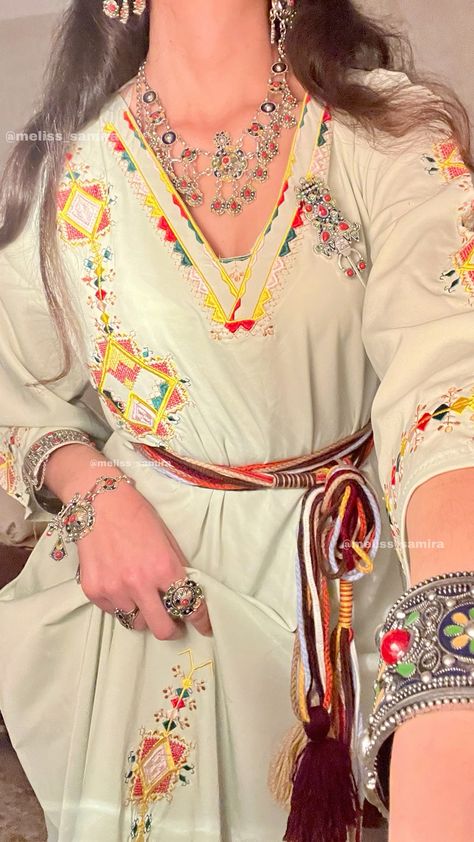 #اللباس_التقليدي_الجزائري #traditionalwear #algeriantraditionaldresses #algerianculture #amazigh #berber