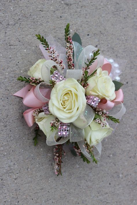 Prom Corsage Diy, Small Flower Design, Wrist Corsage Prom, Diy Corsage, Prom Accessories, Corsage Prom, Glitter Flowers, Prom Flowers, Flower Corsage