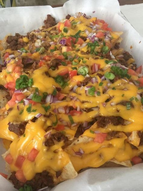 Nachos Aesthetic, Homemade Nachos, Mexican Street Corn, Street Corn, Mexican Street, Food Goals, Food Obsession, Interesting Food Recipes, Pretty Food