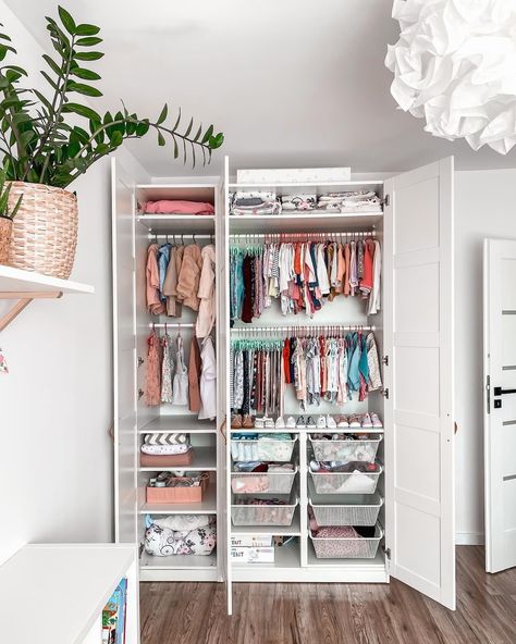 Ikea Toddler Room, Ikea Baby Room, Ikea Baby, Baby Room Closet, Baby Room Storage, Baby Nursery Closet, Ikea Kids Room, Baby Closet Organization, Ikea Wardrobe