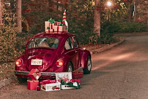 Red Beetle, Bethesda Maryland, Japan Outfit, Holiday Photography, Car Photo, Christmas Photoshoot, Red Car, Christmas Photo, Christmas Red