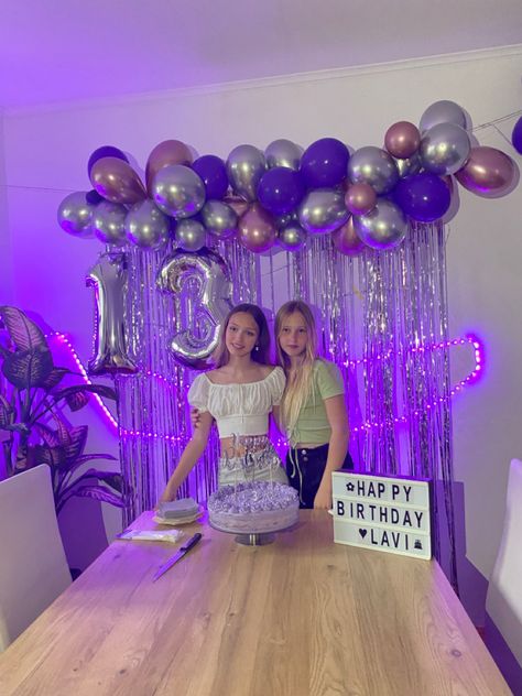 Purple Aesthetic Birthday Decoration, Birthday Themes Purple, Purple Party Decorations Birthday, 13th Birthday Party Ideas Theme, Bolo Euphoria, 13 Birthday Picture Ideas, 13th Birthday Party Decorations, Purple Birthday Party Decorations, Happy Birthday 13