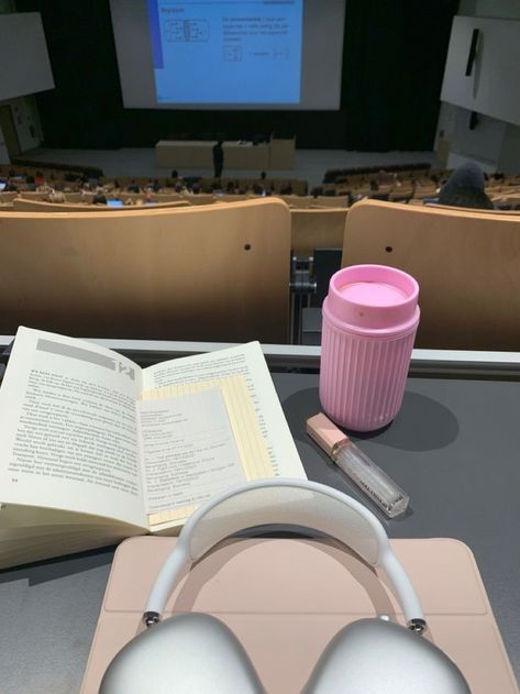 college aesthetic airpods pro mac pink college ivy league motivation inspo Back To University, Pink Academia, College Vision Board, College Motivation, College Aesthetic, Uni Life, Academic Motivation, University Life, Study Motivation Inspiration