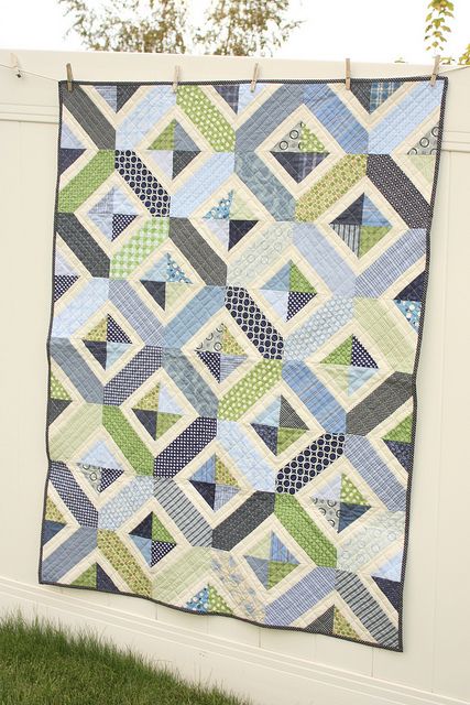 Quilt for the modern baby boy. Crib Quilt Pattern, Diary Of A Quilter, Quilting Digest, Amy Smart, Quilt Tips, String Quilt, Quilt Modernen, String Quilts, Baby Boy Quilts