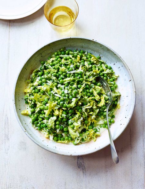 Buttered Peas, Lettuce Recipe, James Martin Recipes, Lettuce Recipes, Recipes Vegetables, Spring Peas, Savory Food, Cooking Advice, Vegetable Side