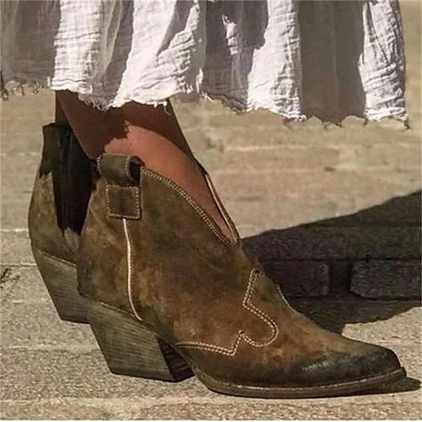 Boots 2023, Pointed Boots, Elegant Boots, Chunky Heel Ankle Boots, 2023 Trends, Ankle Heels, Cowboy Boots Women, Buckle Boots, Vintage Boots