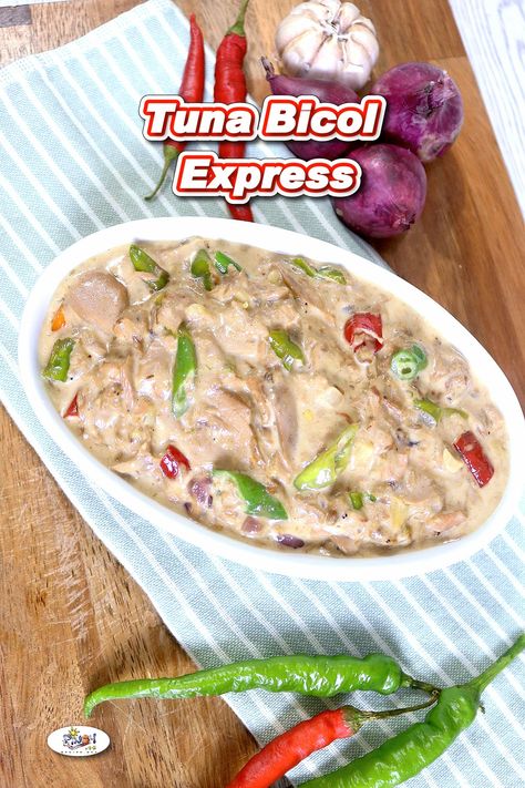 Tuna Bicol Express Recipe is a classic Filipino dish with a healthy twist. If you love the original Bicol Express, you will also love this healthy Tuna version. via @filipinorecipes Tuna Chunks Recipes, Skipjack Tuna Recipes, Skip Jack Tuna Recipes, Yellow Fin Tuna Recipe Grilled, Bluefin Tuna Recipe, Bicol Express Recipe, Yellow Fin Tuna Recipe Easy, Best Filipino Recipes, How To Cook Tuna