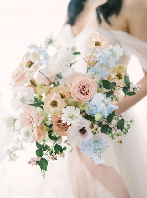 Blue And Mauve Wedding Flowers, Wild Flower Bridal Bouquet, Pastel Wildflower Wedding Bouquet, Muted Pastel Wedding Flowers, White Mauve Blue Bouquet, Pink Purple White Wedding Bouquet, White Pink Purple Bouquet, Modern Bridal Bouquets, Bouquets Ideas