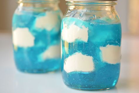 This sky jello is quick to put together and makes a SUPER FUN dessert! It's great for parties, but easy enough that you could make it on a weeknight! Jello Pinwheels, Rainbow Jello Recipe, One Little Project, How To Make Jello, Blue Jello, Fun Dessert, Jello Desserts, Dessert In A Jar, Pumpkin Chocolate Chip Cookies