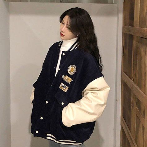 4d6e4749289c4ec58c0063a90deb3964desc51985937ri Baseball Jacket Outfit, Summer Outerwear, Varsity Jacket Outfit, Jacket Corduroy, Jacket Outfit Women, Corduroy Coat, Retro Jacket, New Retro, Style Office