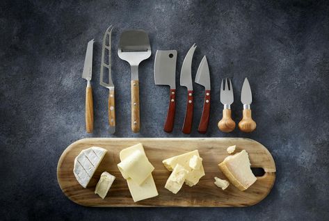 Cheese Knife Guide, Wrapping Gifts Ideas Creative, Wrapping Gifts Ideas, Chevre Cheese, Cheese Store, Knife Guide, Havarti Cheese, Cheese Course, Block Of Cheese