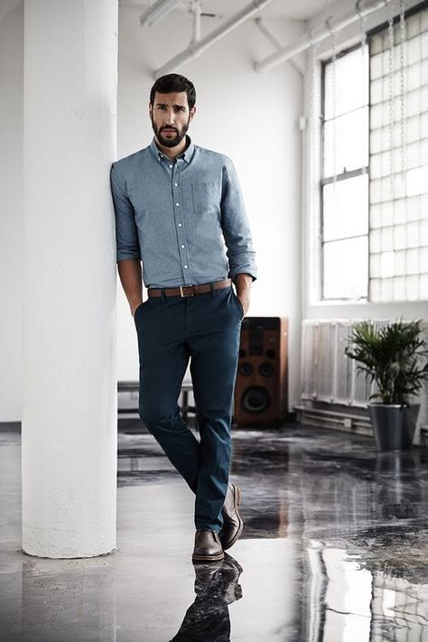 Men Summer Office wear-18 Best Workwear Outfits for Warm Months Smart Casual Office Men, Office Outfit Men, Men Work Outfits, Business Casual Outfits For Men, Summer Business Attire, Best Business Casual Outfits, Smart Casual Office, Mens Business Casual, Mens Work Outfits