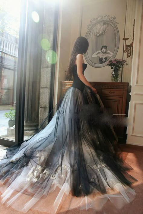 New Custom White/Ivory and Black Wedding Dress Bridal Gown Tulle Plus Size2-30+ Halloween Wedding Dresses, Black Wedding Gowns, Gothic Wedding Dress, Goth Wedding, Dark Wedding, Black And White Dress, Wedding Dresses For Sale, Gothic Wedding, New Wedding Dresses