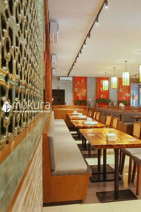 Interior of a Peranakan style restaurant in Indonesia decorated with a wall of classic granite breezeblocks Victorial in Green. Peranakan Interior Design, Peranakan Interior, European Architecture, Red And Gold, Chinese Style, World's Best, Interior Styling, Art Nouveau, Conference Room Table