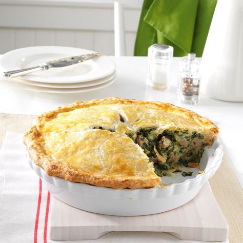 Italian Sausage and Spinach Pie Roast Chicken Pie, Spinach Florentine, Frozen Spinach Recipes, Italian Spinach, Heb Recipes, Florentine Recipe, Spinach Sausage, Sausage Pie, Sausage And Spinach