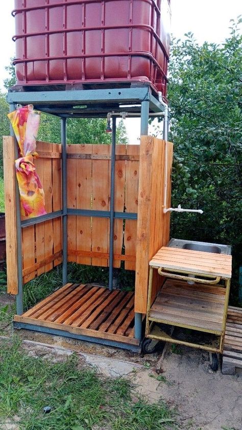 Reka Bentuk Dapur, Outdoor Shower Diy, Villa Modern, Outdoor Bathroom Design, Design Villa, Backyard Pavilion, تصميم للمنزل العصري, Diy Shower, Modern Villa