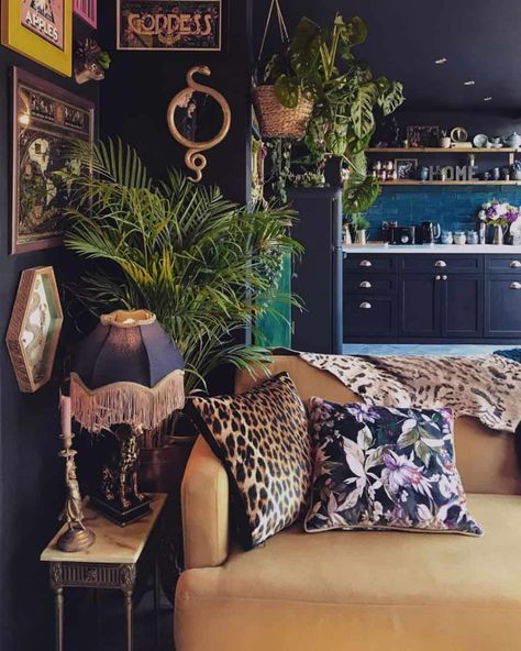 Moody Interior Design, Dark And Moody Interiors, Maximalist Interior Design, Moody Decor, Maximalist Interior, Airy Room, Moody Interiors, Salon Suites, Dark Home Decor