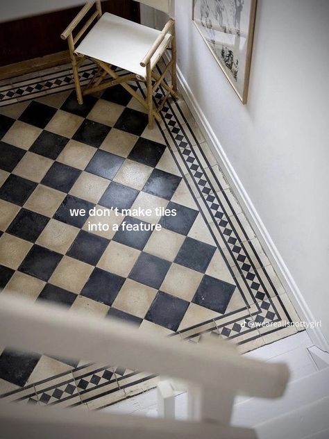 Checkered Floor, Checkerboard Floor, Black And White Tiles, Tile Inspiration, Decor Minimalist, Dream Home Design, Tile Design, Kitchen Flooring, House Inspiration