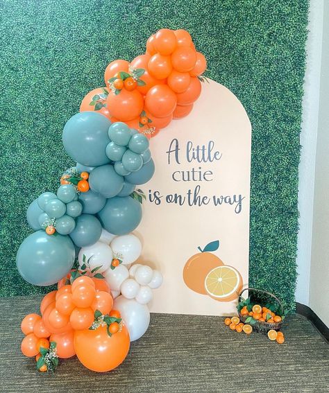 Baby Shower Ideas Outdoor, Little Cutie Baby Shower Ideas, Summer Baby Shower Themes, Bos Baby, Gender Neutral Baby Shower Themes, Cutie Is On The Way, Moana Bebe, Gender Reveal Baby Shower Themes, Bebe Shower