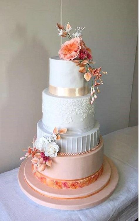 Coral Wedding Cakes, Apricot Wedding, Apricot Cake, Big Wedding Cakes, Diy Wedding Cake, Cake White, Dream Wedding Cake, White Wedding Cakes, Awesome Cakes