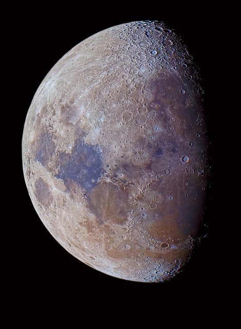 Lunar Colors  A high-resolution photo of the Moon with its real colors enhanced by stacking 40 images. Luis Argerich Moon Real, Tattoo Moon, Iphone Wallpaper Music, Super Tattoo, Moon Magick, Planets And Moons, Moonlit Sky, Shoot The Moon, Luna Moon