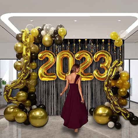 Black Gold Party Decorations, New Year's Eve Backdrop, Black And Gold Party Decorations, Gold Party Decorations, Event Backdrop, Class Of 2023, New Years Eve Decorations, Party Toys, Graduation Decorations