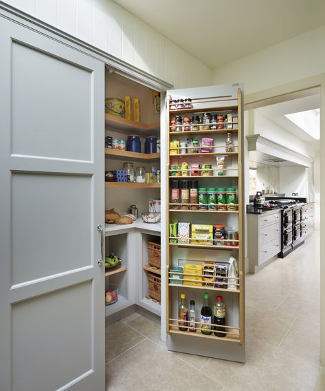 Desain Pantry Dapur, Dröm Hus Planer, Walk In Pantry Ideas, Interior Dapur, Pantry Room, Desain Pantry, Pantry Remodel, Desain Furnitur Modern, Pantry Shelving