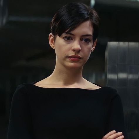 Amelia Brand Interstellar, Brand Interstellar, Anne Hathaway Interstellar, Anne Hathaway Short Hair, Interstellar Film, Shot Hair, What Is My Life, Astronomy Lover, Intelligent Women