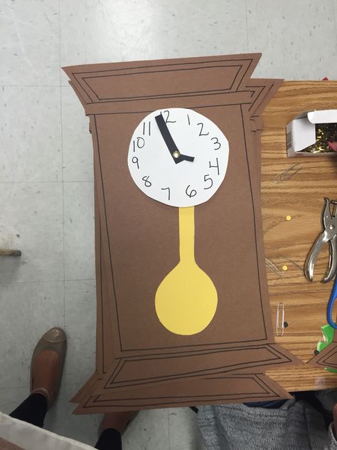 When teaching "Hickery Dickery Dock" and have students glue nice going up and down it. Adorable idea for young kids! Hickery Dickery Dock, Mantel Clock, Glue, Wall Clock, Clock, Wall, Home Decor, Home Décor