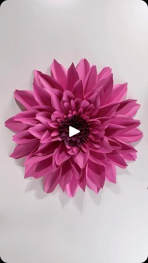 Giant Paper Flower Tutorial, 2023 Template, Paper Flower Templates, Cardstock Crafts, Paper Dahlia, Flower Decorations Diy, Large Paper Flowers, Paper Flower Crafts, Paper Flower Template