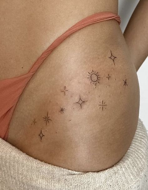 Tato Paha, 42 Tattoo, Tato Minimal, Tato Jari, Tattoos Infinity, Petite Tattoos, Tattoos Geometric, Discreet Tattoos, Girly Tattoos