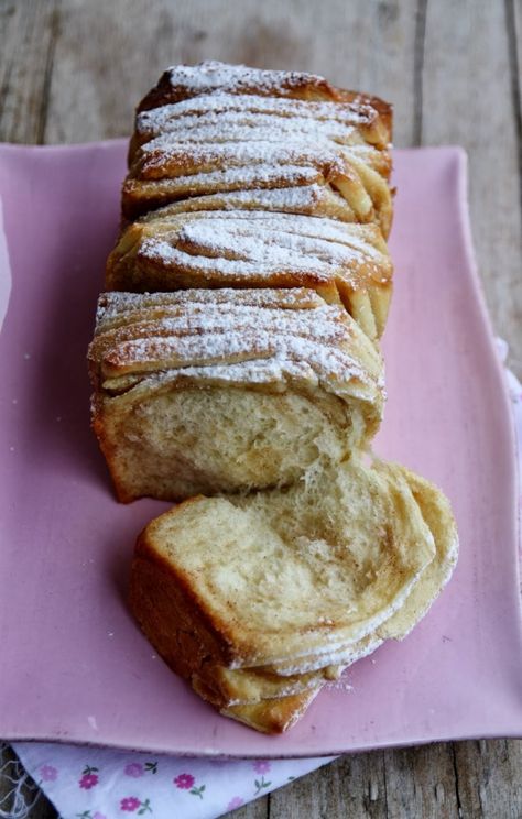 alla Cinnamon Bread Easy, Cinnamon Pull Apart Bread, Focaccia Dolce, Cinnamon Bread Recipe, Kinds Of Desserts, Pull Apart Bread, Cinnamon Bread, Stuffing Recipes, Easy Bread Recipes