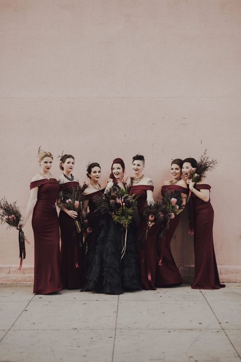 This gorgeous moody wedding is to die for! We love the black and burgundy color palette and are LIVING for the all black wedding gown. Macabre Wedding, All Black Wedding, Burgundy Color Palette, Gothic Wedding Theme, Forest Vibes, Dark Wedding Theme, Black Wedding Gowns, Forest Theme Wedding, Halloween Themed Wedding