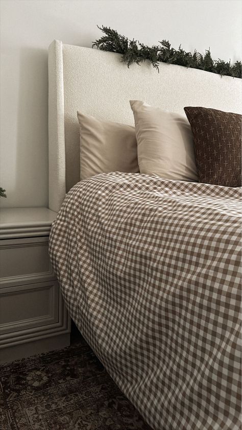 NSNLGSGC King Gingham Grid Duvet … curated on LTK Grey Gingham Bedding, Gingham Bedding, Gingham Sheets, Ideas For Small Rooms Bedroom, Layered Bedding, Bedroom Ideas Master, Decor Bedroom Ideas, Bedroom Ideas For Small Rooms, Home Vibes