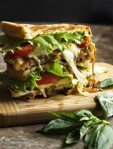 chicken for dinner Archives - Page 3 of 4 - Just a Little Bit of Bacon Fresh Mozzarella Sandwich, Best Panini Recipes, Panini Press Recipes, Chicken Pesto Panini, Roast Beef And Horseradish, Pesto Panini, Basil Aioli, Cheese Panini, Mozzarella Sandwich