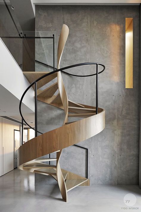 Wooden spiral staircase with a minimalist design Timber Staircase, Escalier Design, Concrete Walls, Modern Stairs, Spiral Stairs, Interior Stairs, Modern Staircase, Spiral Staircase, Hem Design