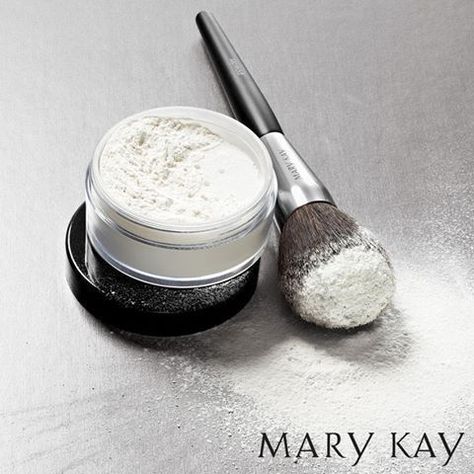 I've just recently started using this Mary Kay Translucent Loose Powder and could not be more happy with the results! Kosmetyki Mary Kay, Selling Mary Kay, Imagenes Mary Kay, Mary Kay Party, Mary Kay Skin Care, Mary Kay Ash, Mary Kay Consultant, Eyeliner Eyebrows, Mary Kay Cosmetics