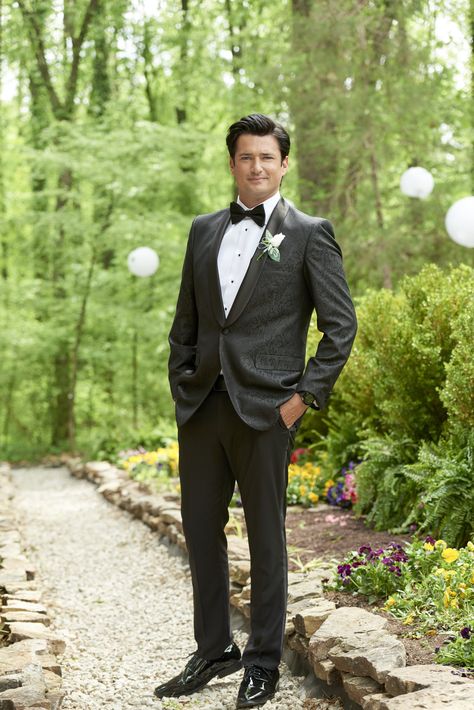 A Harvest Wedding Hallmark, Hallmark Leading Men, Graceland Wedding Chapel, Graceland Wedding, 3000 Miles To Graceland, Wes Brown, Hallmark Hall Of Fame Movies, Chris Mcnally, Movie Wedding